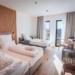 Magnetit Sumava 4*
