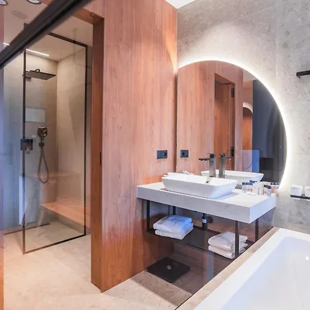 Hotel Magnetit šumava 4*